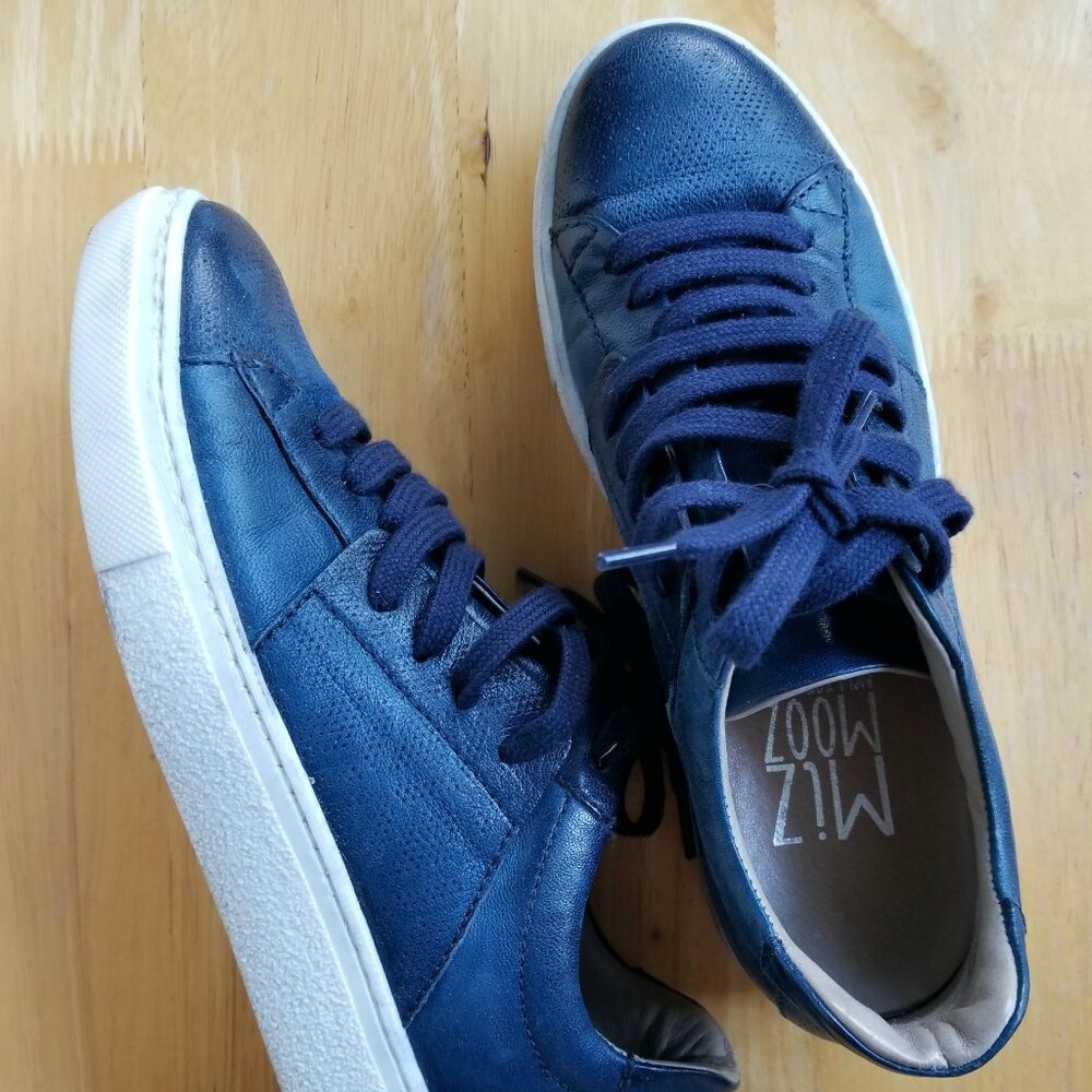 Like NEW MIZMOOZ Blue Sneakers Women 37